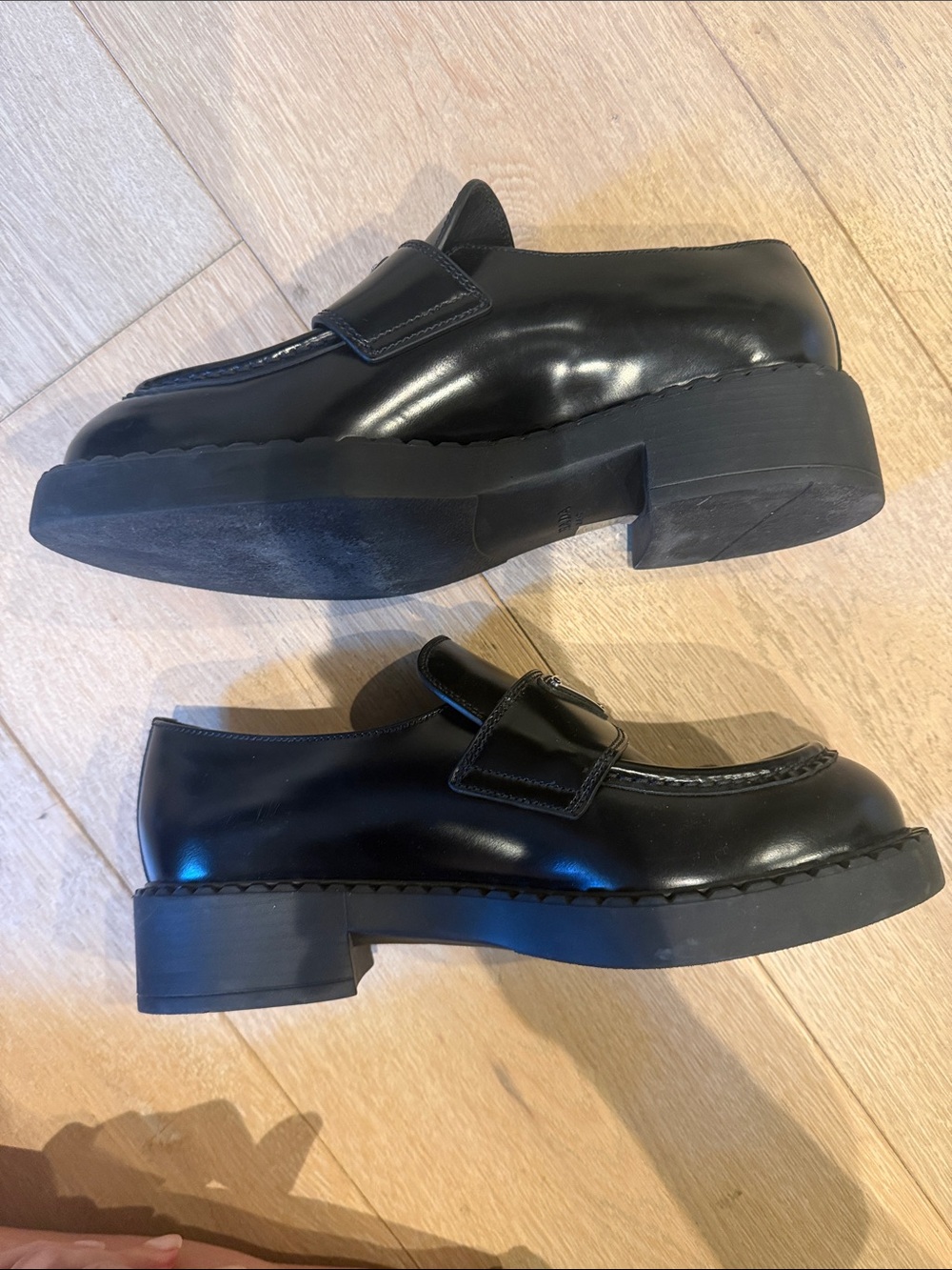 Prada loafer size 38 like new - Picture 2 of 7